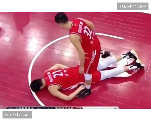 鞋钉朝上犯规规则解读：何时算危险动作被吹罚？